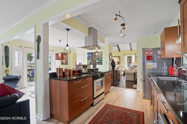 5802 E Yacht Drive, Oak Island, NC 28465