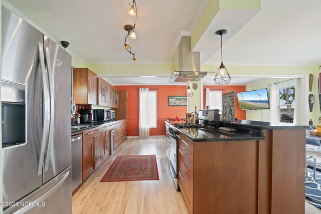 5802 E Yacht Drive, Oak Island, NC 28465