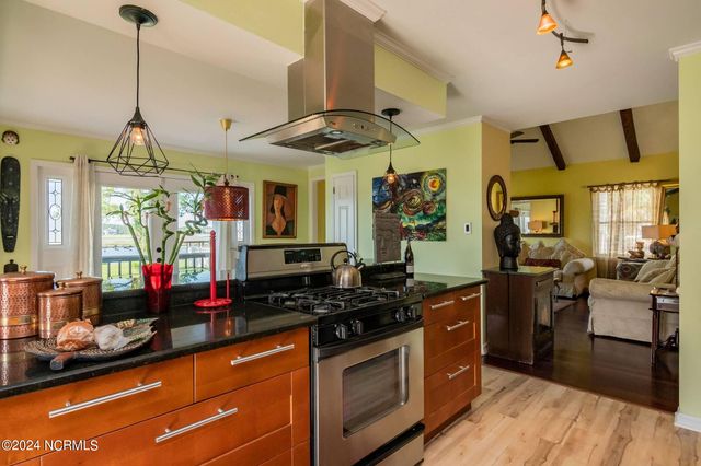 5802 E Yacht Drive, Oak Island, NC 28465