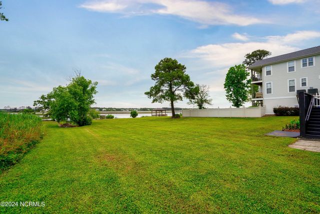 5802 E Yacht Drive, Oak Island, NC 28465