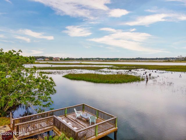 5802 E Yacht Drive, Oak Island, NC 28465