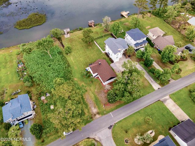 5802 E Yacht Drive, Oak Island, NC 28465