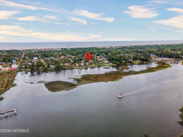 5802 E Yacht Drive, Oak Island, NC 28465