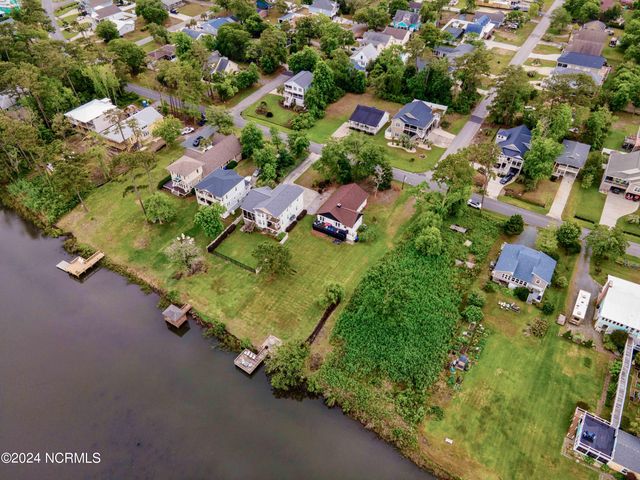 5802 E Yacht Drive, Oak Island, NC 28465