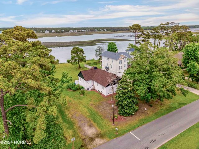5802 E Yacht Drive, Oak Island, NC 28465