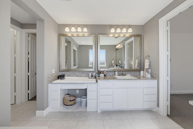 1811 Sable Bay Lane, Arlington, TX 76005