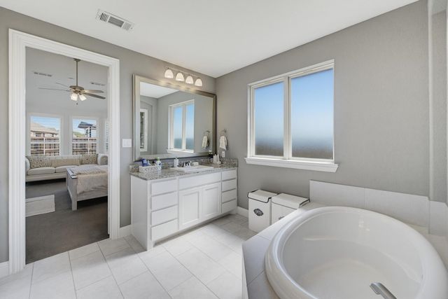 1811 Sable Bay Lane, Arlington, TX 76005