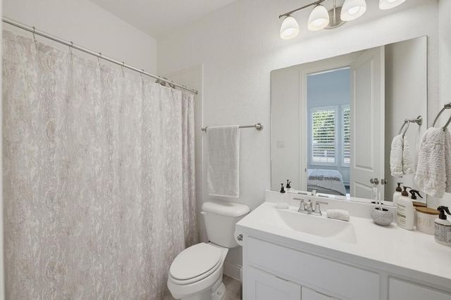 1811 Sable Bay Lane, Arlington, TX 76005