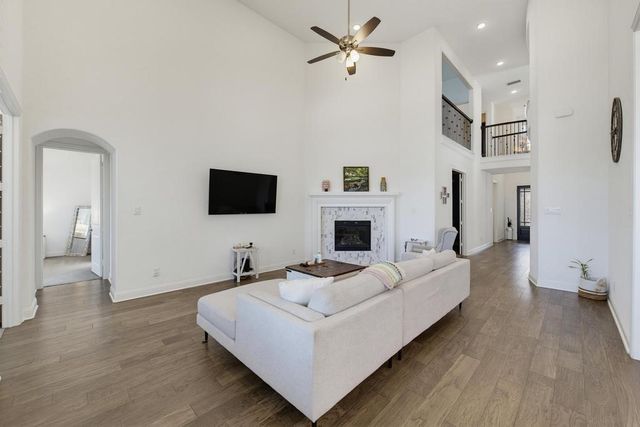 1811 Sable Bay Lane, Arlington, TX 76005