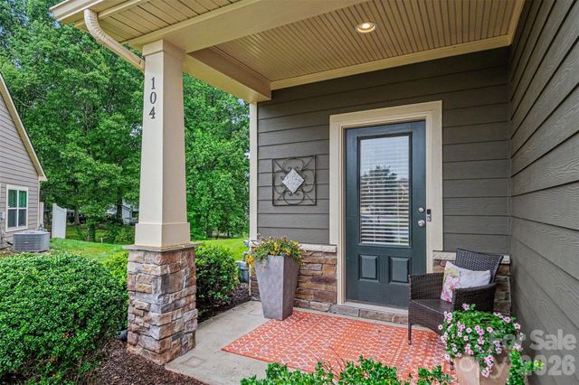 104 Boxtail Way, Mooresville, NC 28115