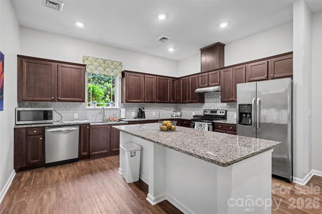 104 Boxtail Way, Mooresville, NC 28115