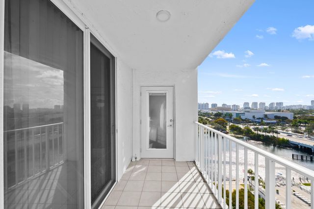 1170 N Federal Highway 1208, Fort Lauderdale, FL 33304