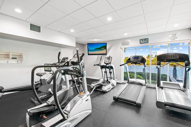 1170 N Federal Highway 1208, Fort Lauderdale, FL 33304