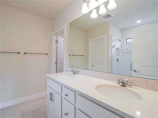 5204 Jasper Square, Vero Beach, FL 32967