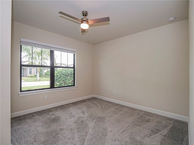 5204 Jasper Square, Vero Beach, FL 32967