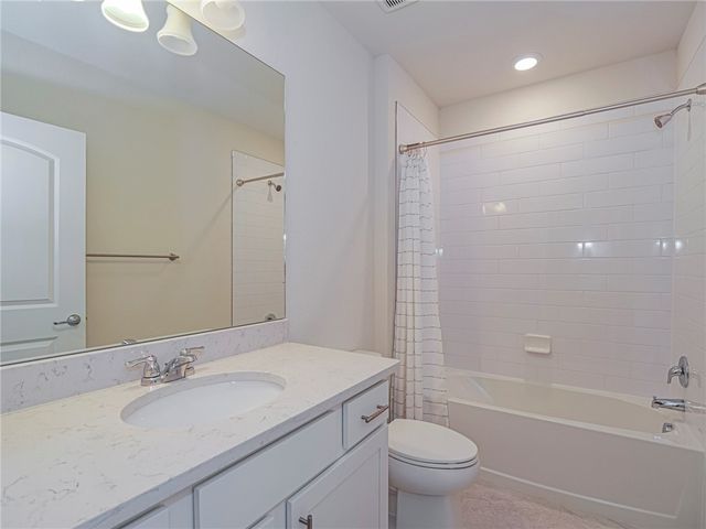 5204 Jasper Square, Vero Beach, FL 32967