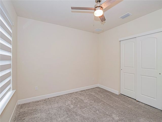 5204 Jasper Square, Vero Beach, FL 32967