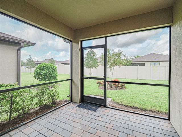 5204 Jasper Square, Vero Beach, FL 32967