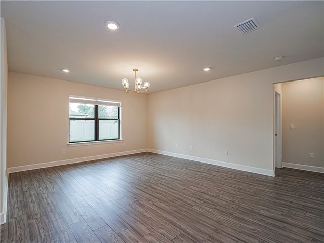 5204 Jasper Square, Vero Beach, FL 32967