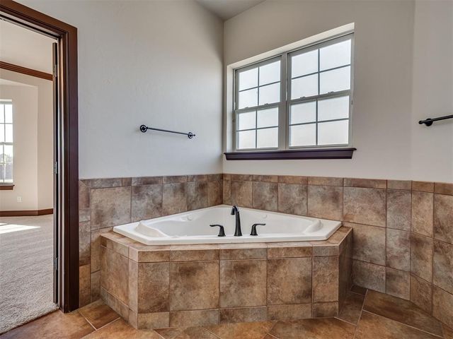 3410 Blackbird Lane, Norman, OK 73071