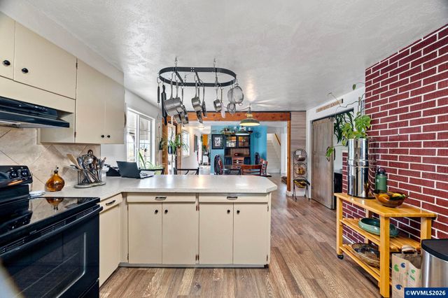 36117 Highway 58 Hwy, Pleasanthill, OR 97455