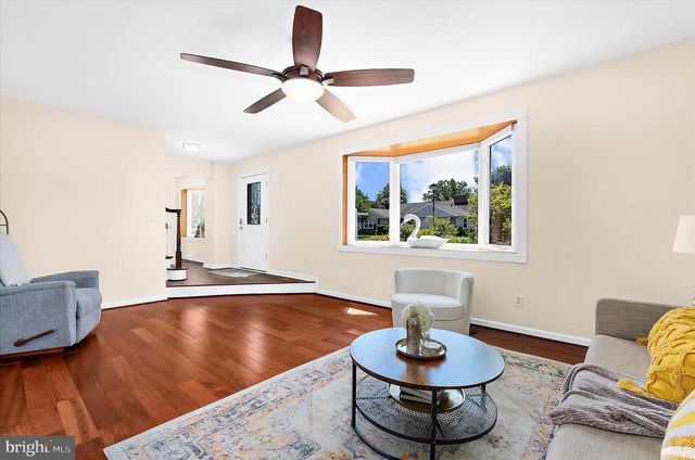 35 NEPTUNE DR, Joppa, MD 21085