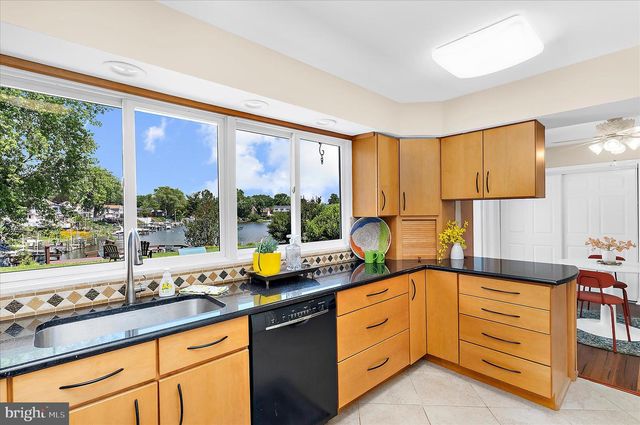35 NEPTUNE DR, Joppa, MD 21085