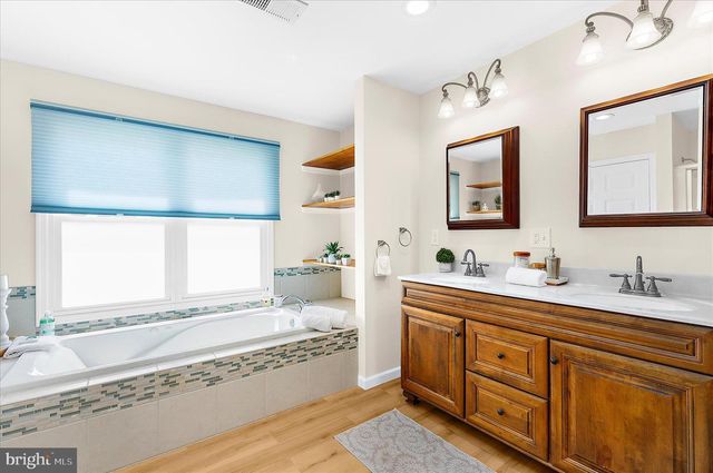 35 NEPTUNE DR, Joppa, MD 21085