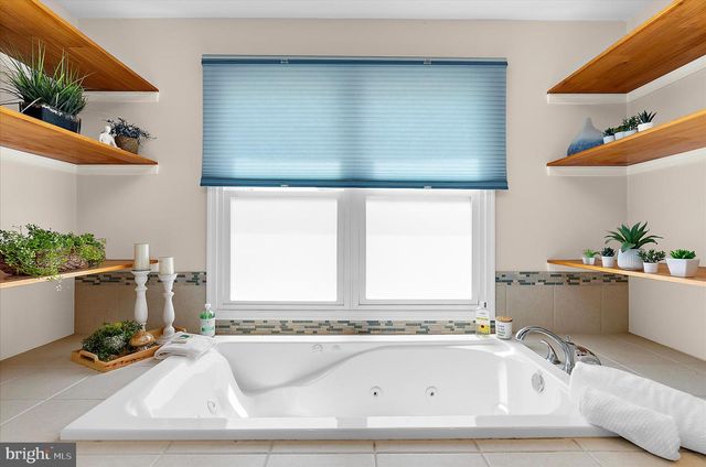 35 NEPTUNE DR, Joppa, MD 21085