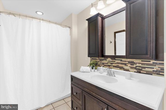 35 NEPTUNE DR, Joppa, MD 21085
