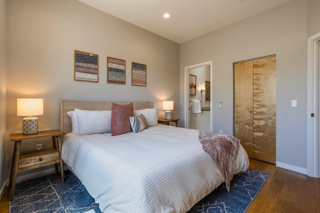 3600 Central Avenue SE 304, Albuquerque, NM 87108