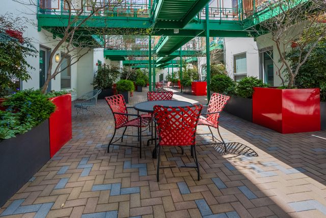 3600 Central Avenue SE 304, Albuquerque, NM 87108