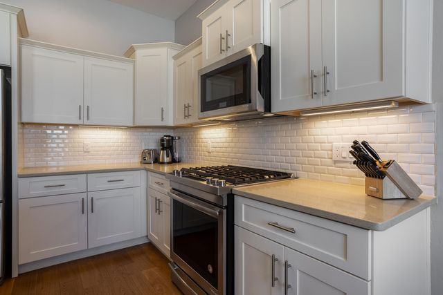 3600 Central Avenue SE 304, Albuquerque, NM 87108