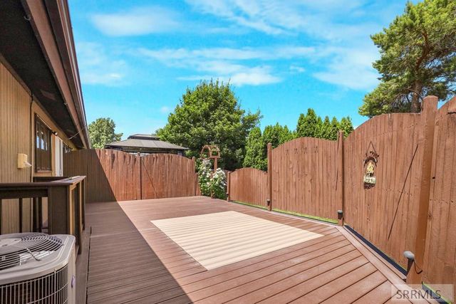 1307 Laurel Drive, Idaho Falls, ID 83404