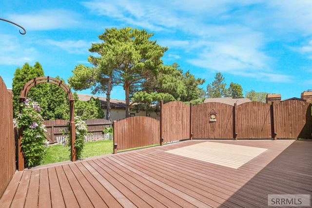 1307 Laurel Drive, Idaho Falls, ID 83404