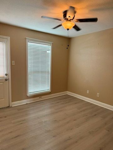 6702 Everhart D106, Corpus Christi, TX 78413