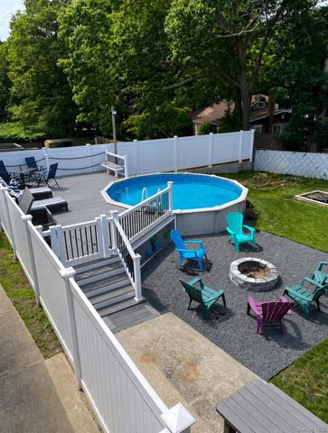 15 Highview Avenue, Selden, NY 11784