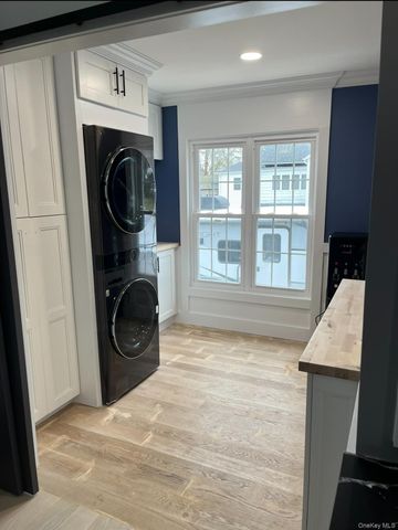 15 Highview Avenue, Selden, NY 11784