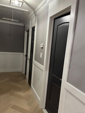 15 Highview Avenue, Selden, NY 11784