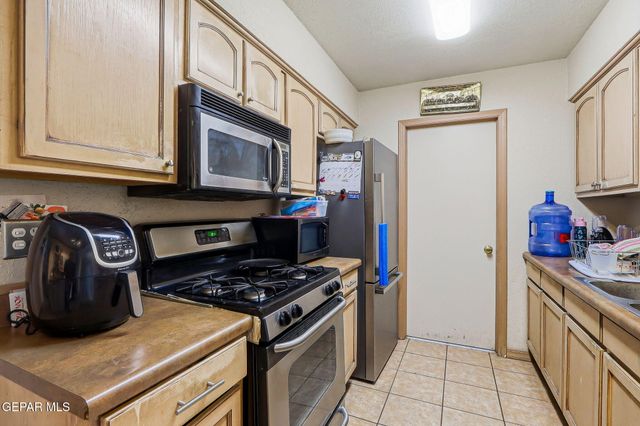 9082 TENANGO Drive, El Paso, TX 79907