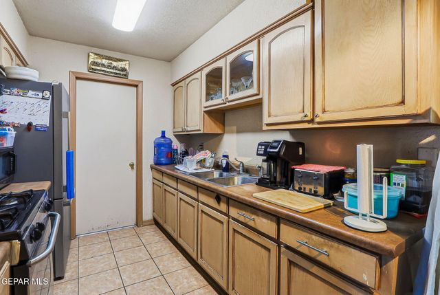 9082 TENANGO Drive, El Paso, TX 79907
