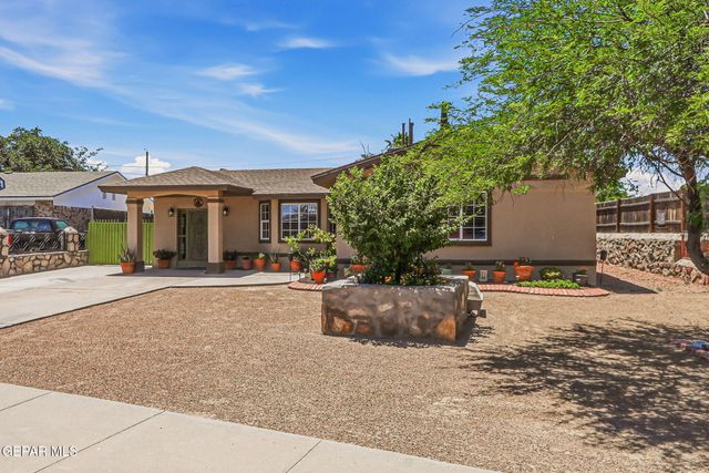 9082 TENANGO Drive, El Paso, TX 79907