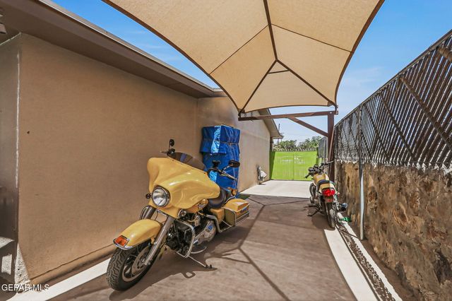 9082 TENANGO Drive, El Paso, TX 79907