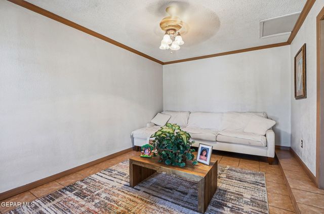 9082 TENANGO Drive, El Paso, TX 79907