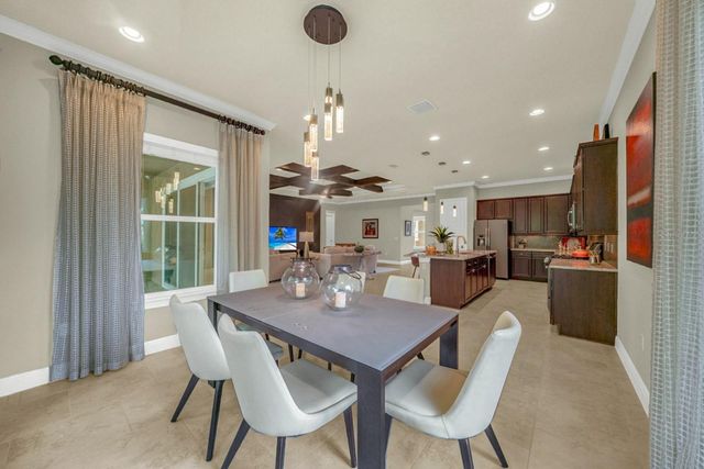 300 LAMBERTON LANE, Deland, FL 32724