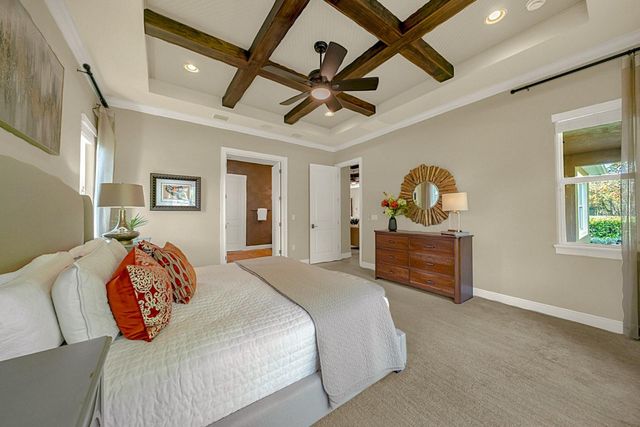 300 LAMBERTON LANE, Deland, FL 32724