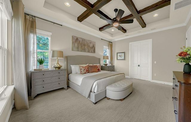 300 LAMBERTON LANE, Deland, FL 32724