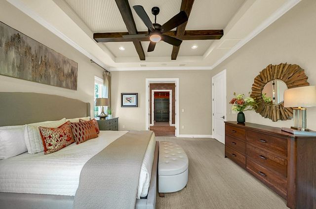 300 LAMBERTON LANE, Deland, FL 32724