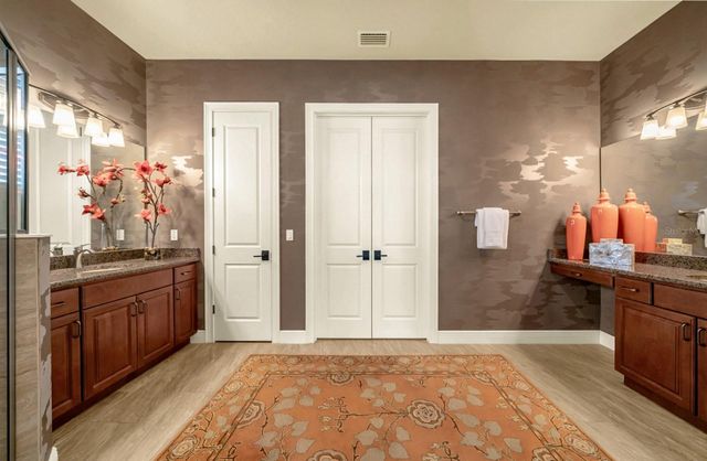 300 LAMBERTON LANE, Deland, FL 32724