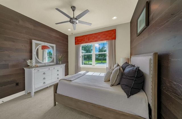 300 LAMBERTON LANE, Deland, FL 32724